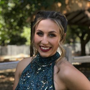 Meet your Posher, Mandy